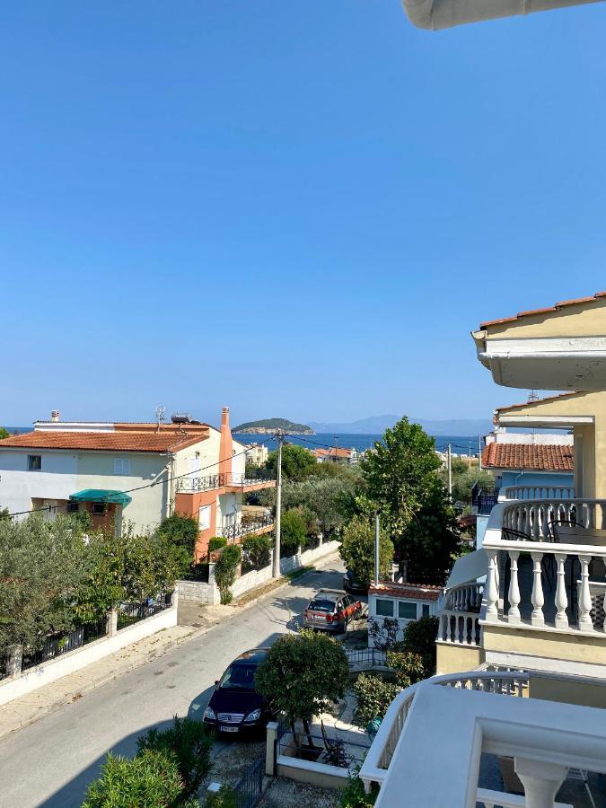 Thea Apartments Nea Iraklitsa Exterior foto