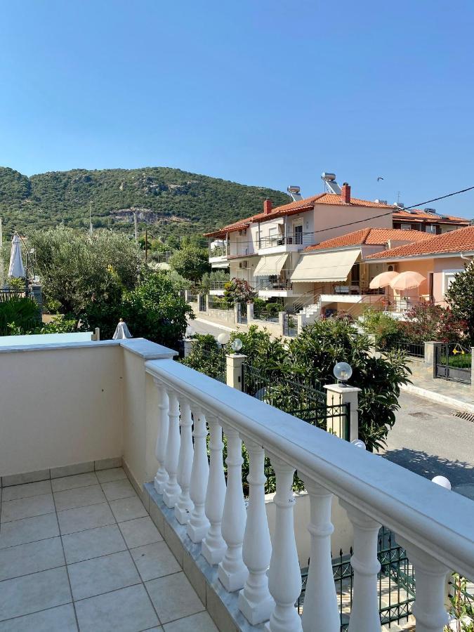Thea Apartments Nea Iraklitsa Exterior foto